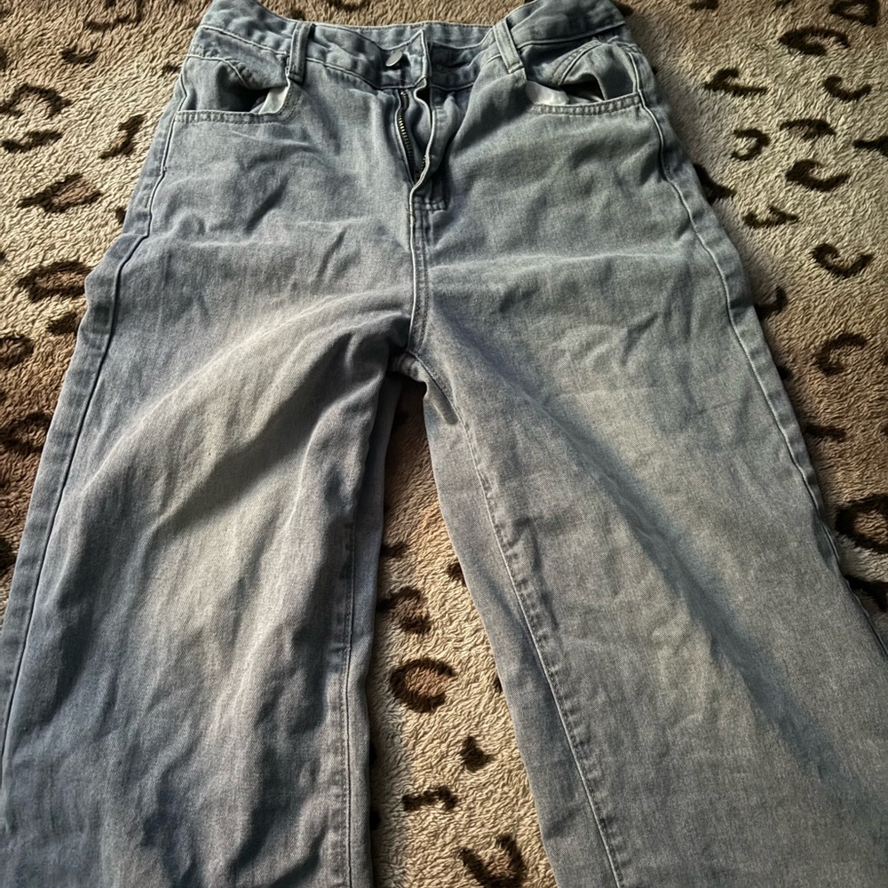 dasy light wash faded baggy jeans size S